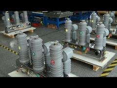 32KV Außenvakuum-Schaltkreislaufschalter Hochspannung 3 Phase 40,5KV automatischer Rückschließer